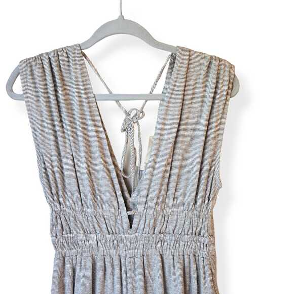 By Together Women's Deep V Jumpsuit Size M Loose Fit Wide Legs Summer So Comfy - Picture 3 of 10